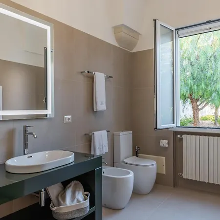 Lavilla Suite&relax Surbo