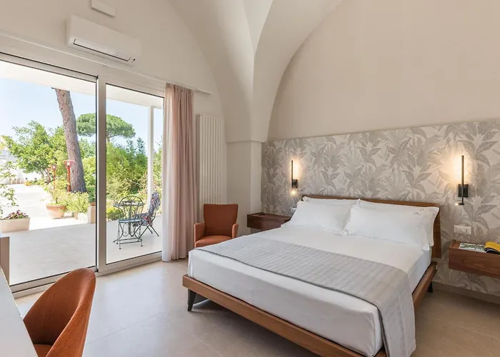 Lavilla & Relax 4* 수르보